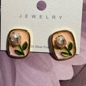 Gold and Green Floral freshwater pearl Earrings